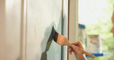 como pintar una puerta de madera